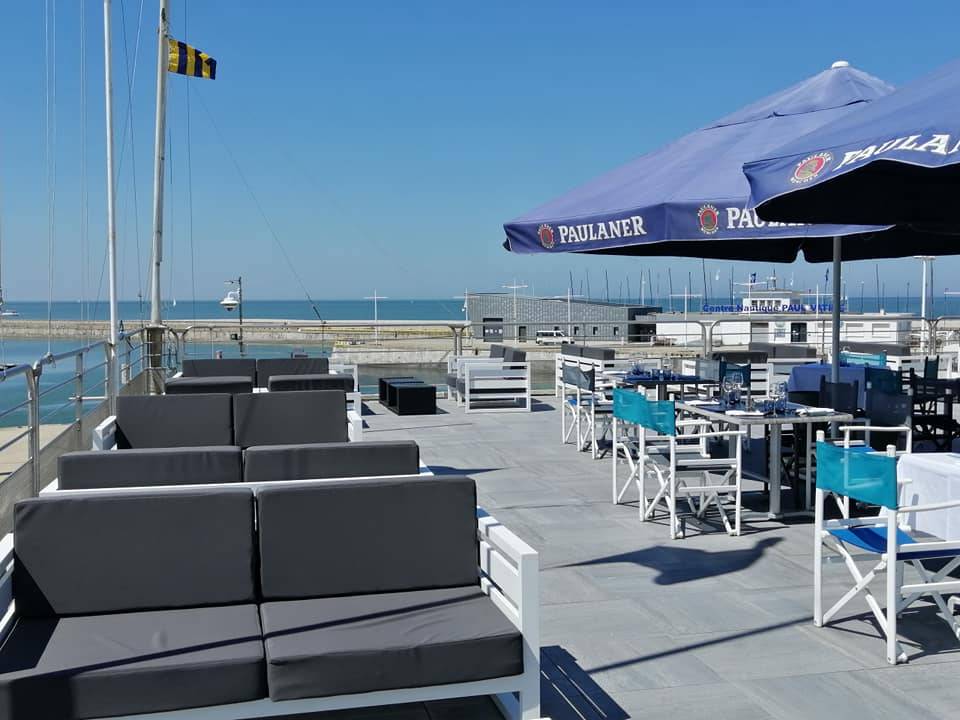 réserver une table de 10 personnes en terrasse le Havre 76